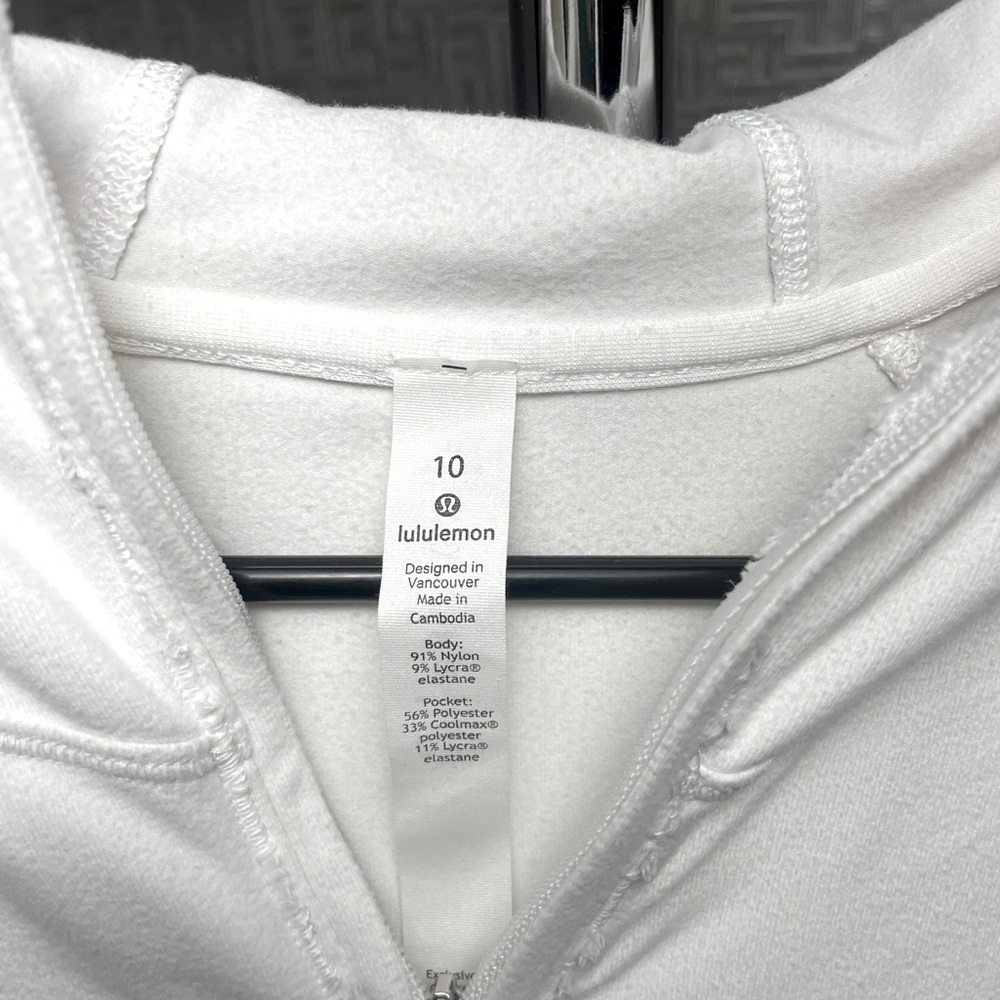 Lululemon white pullover size 10